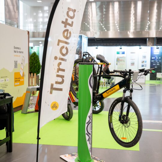 https://expoaire.es/wp-content/uploads/2024/12/Aire-2024_DSC0800-min-540x540.jpg